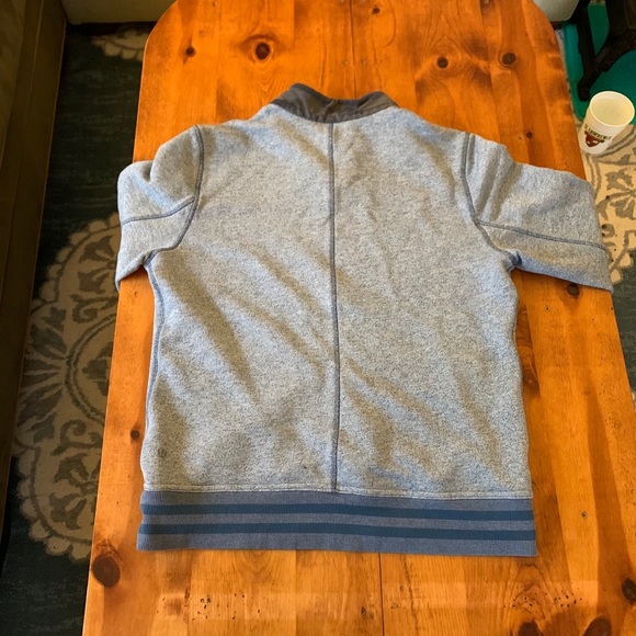 Lululemon pullover - Picture 5 of 10